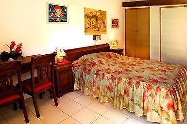 **  Hotel Le Rotabas サンタンヌ グアドループ