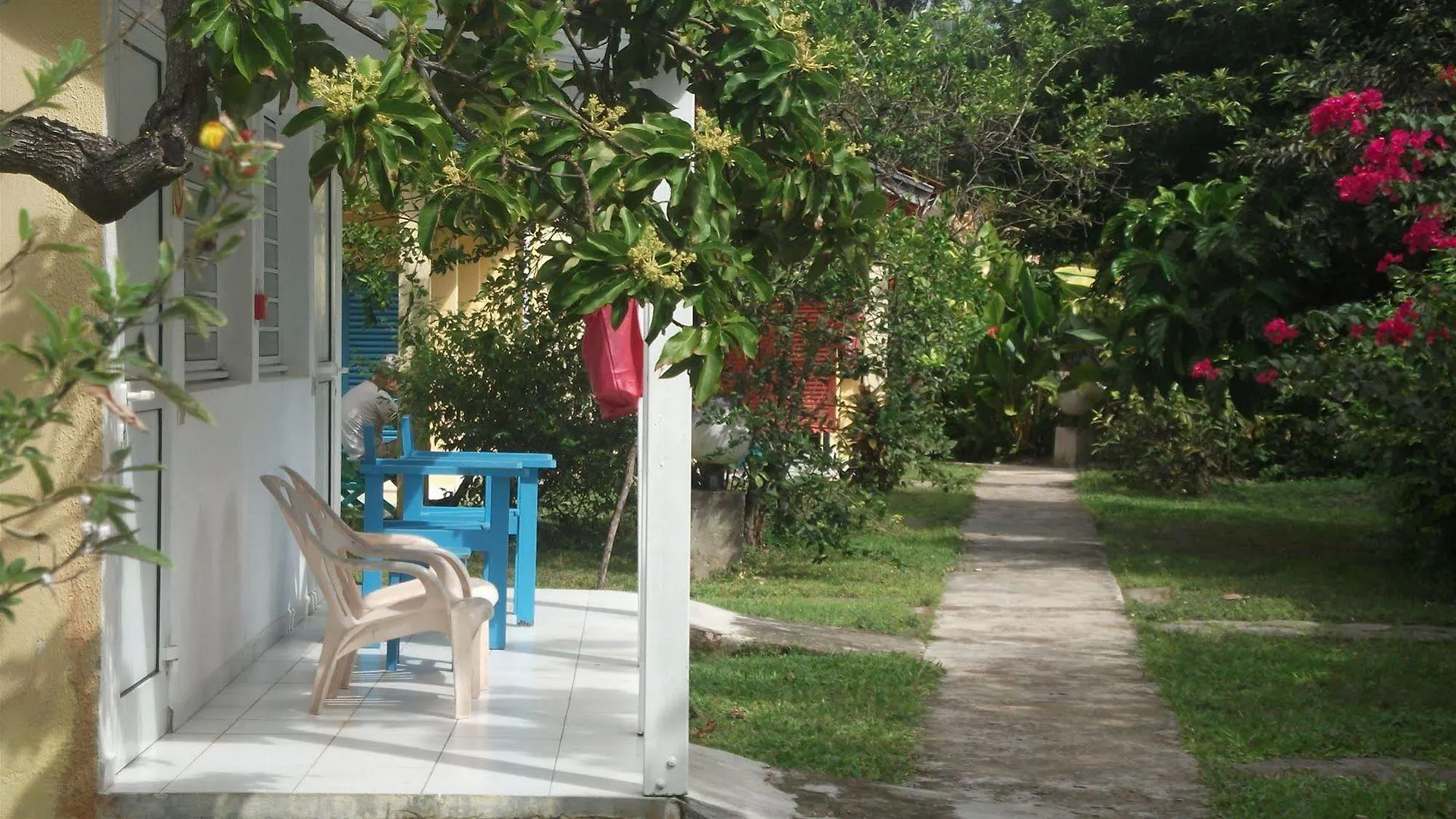 **  Hotel Le Rotabas サンタンヌ グアドループ